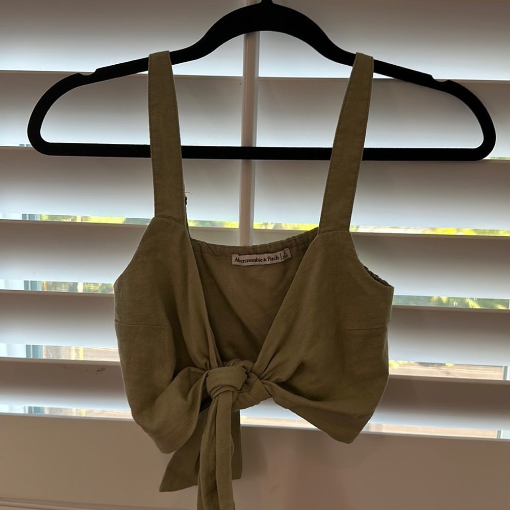 Abercrombie and Fitch Linen Top